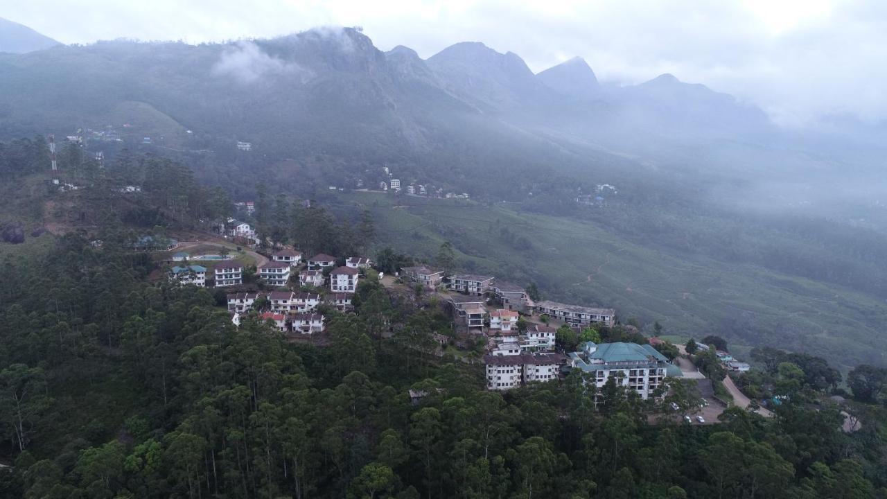 Chancellor Resort Мунар Екстериор снимка